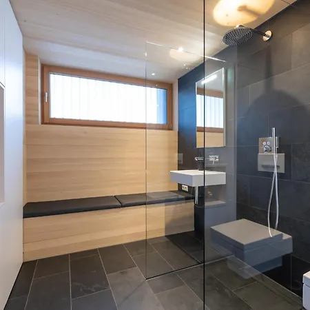 Daire Lippenhof - Unter Der Linde Unterkirnach