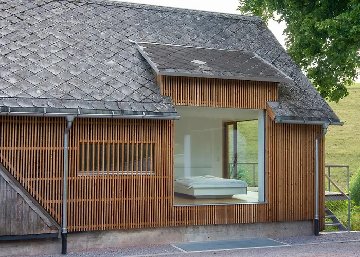 Lippenhof - Unter Der Linde *